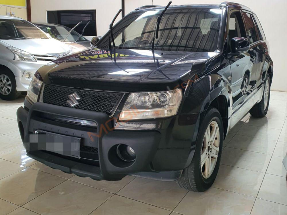 Mobil Suzuki Grand Vitara 2008