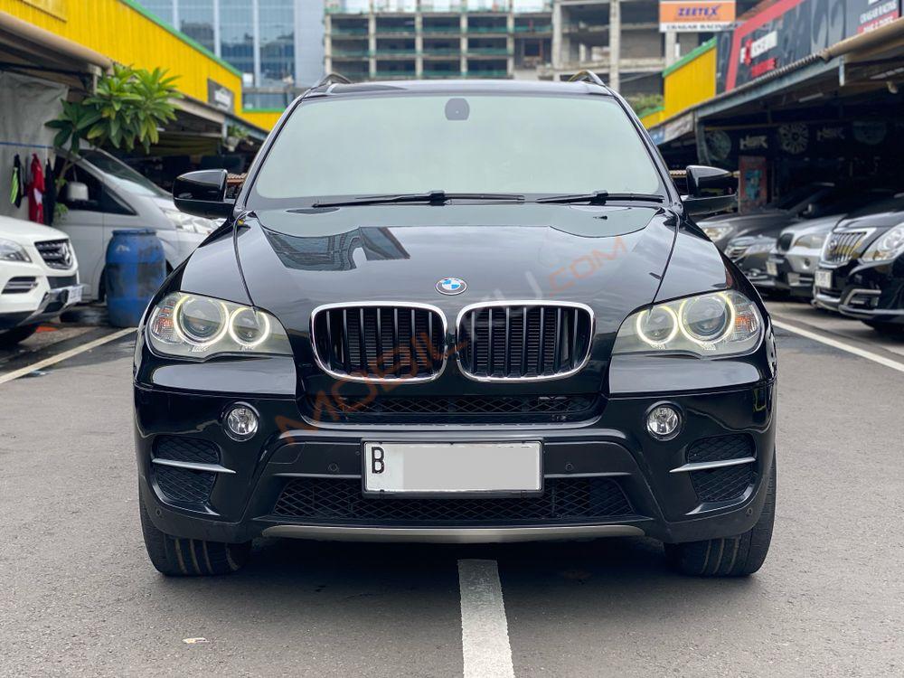 Mobil BMW X5 2012
