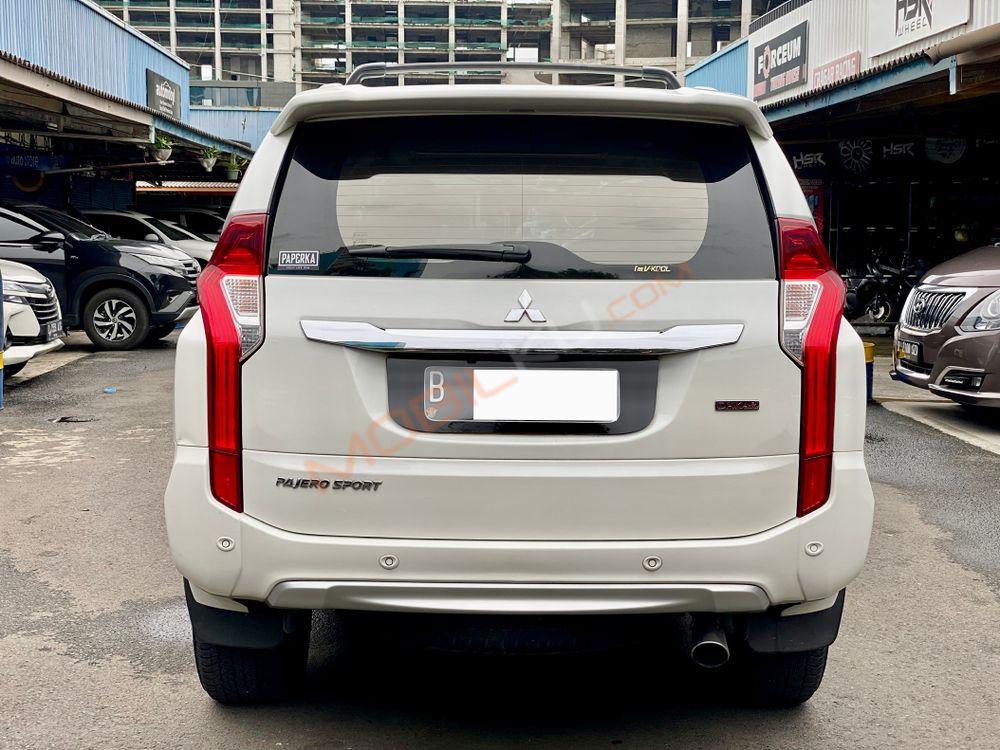 Mobil Mitsubishi Pajero Sport 2016