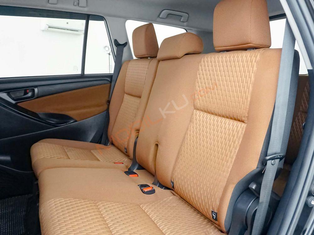 Mobil Toyota Kijang Innova 2019