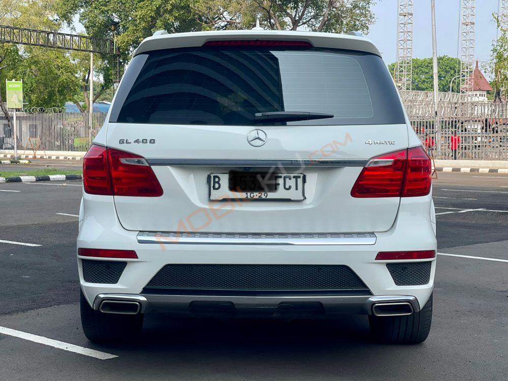 Mobil Mercedes-Benz GL 2014