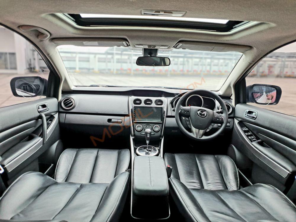 Mobil Mazda CX-7 2012