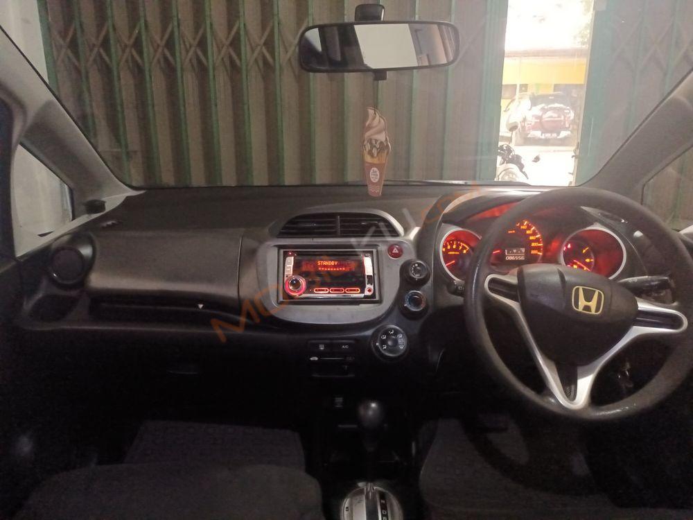 Mobil Honda Jazz 2010