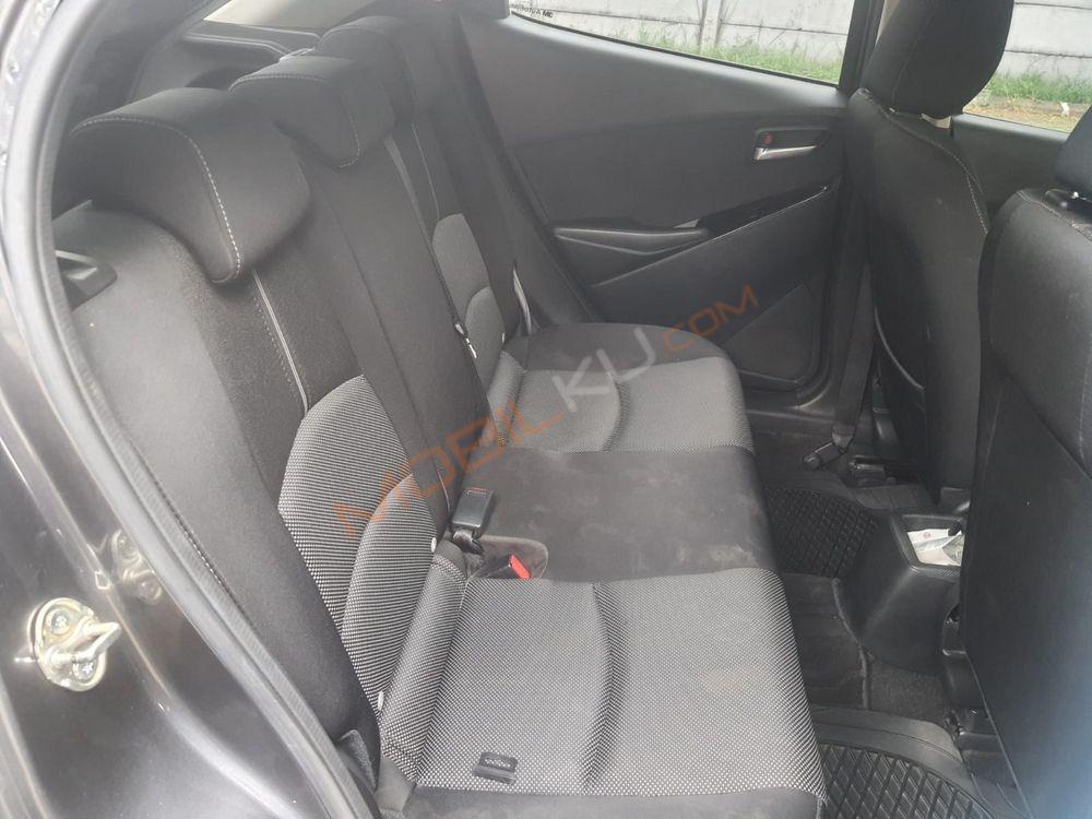 Mobil Mazda 2 Hatchback 2017