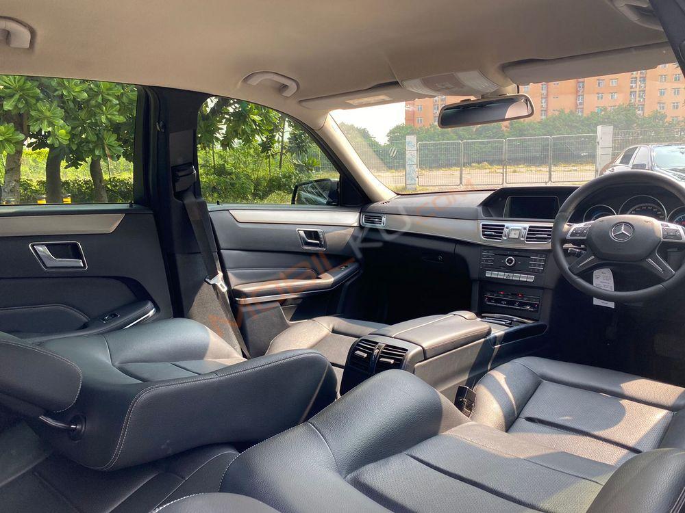 Mobil Mercedes-Benz E-Class 2016