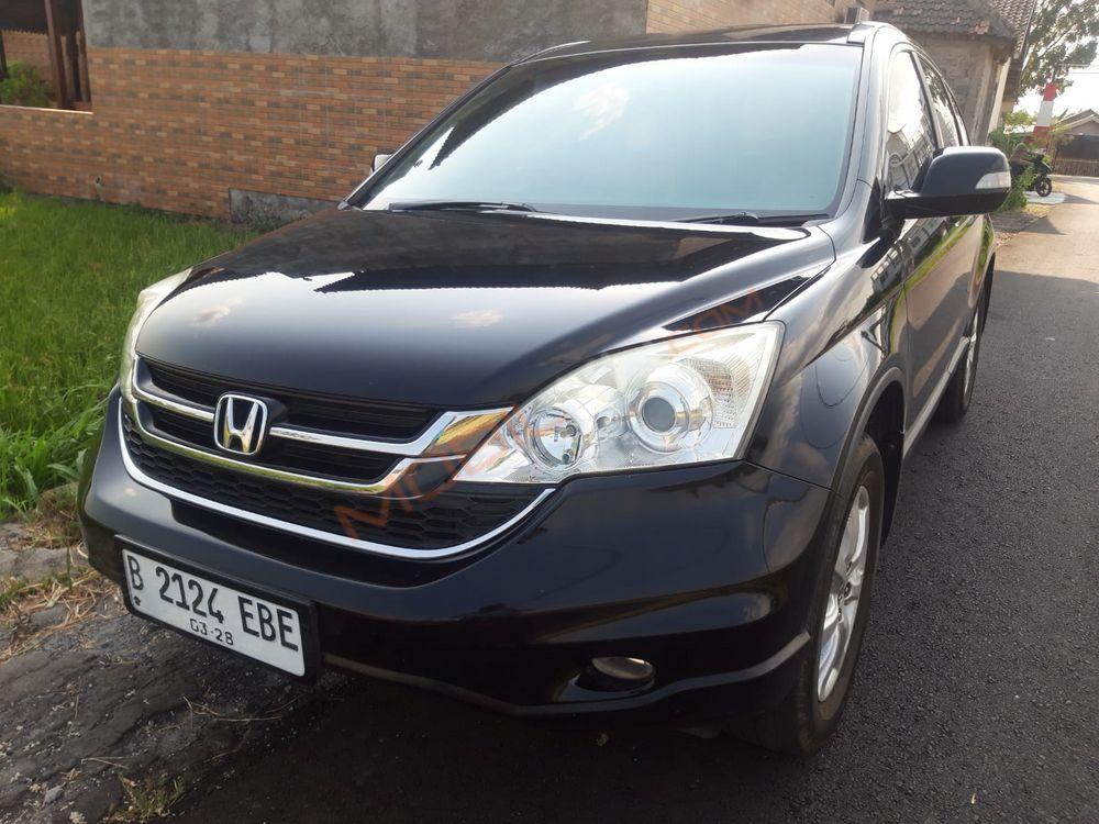 Mobil Honda CR-V 2011