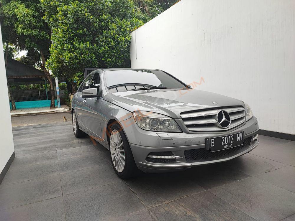 Mobil Mercedes-Benz C-Class 2010