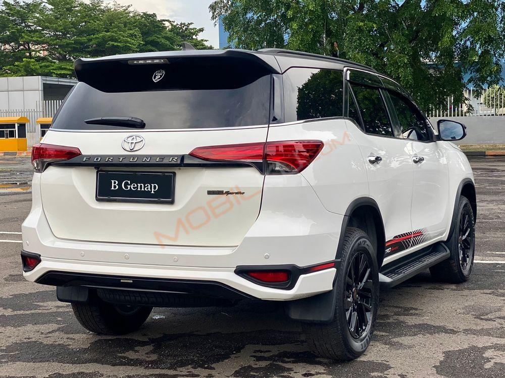 Mobil Toyota Fortuner 2020