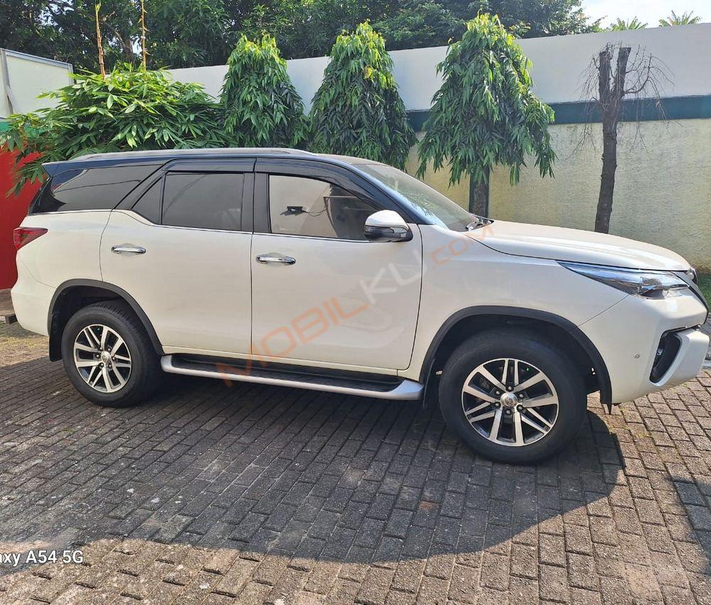 Mobil Toyota Fortuner 2018