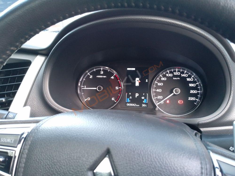 Mobil Mitsubishi Pajero Sport 2017