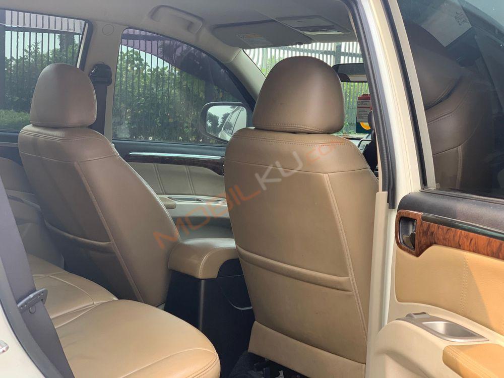 Mobil Mitsubishi Pajero Sport 2015