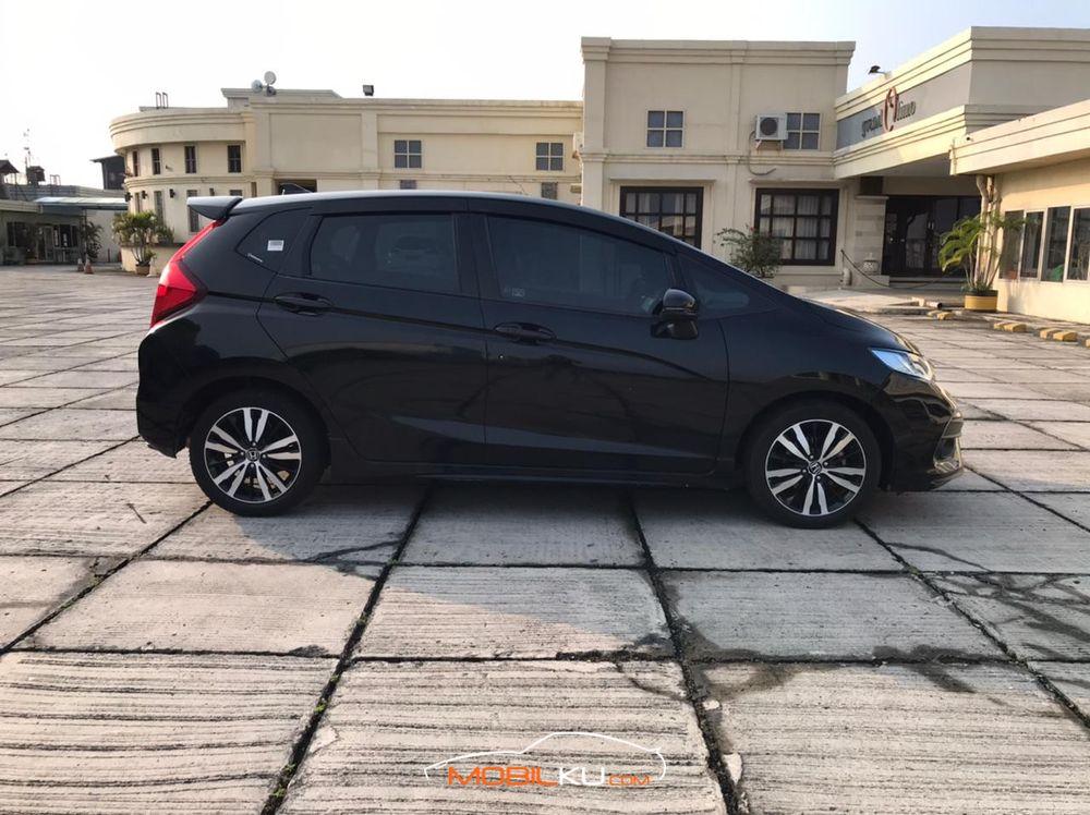 Mobil Honda Jazz 2018