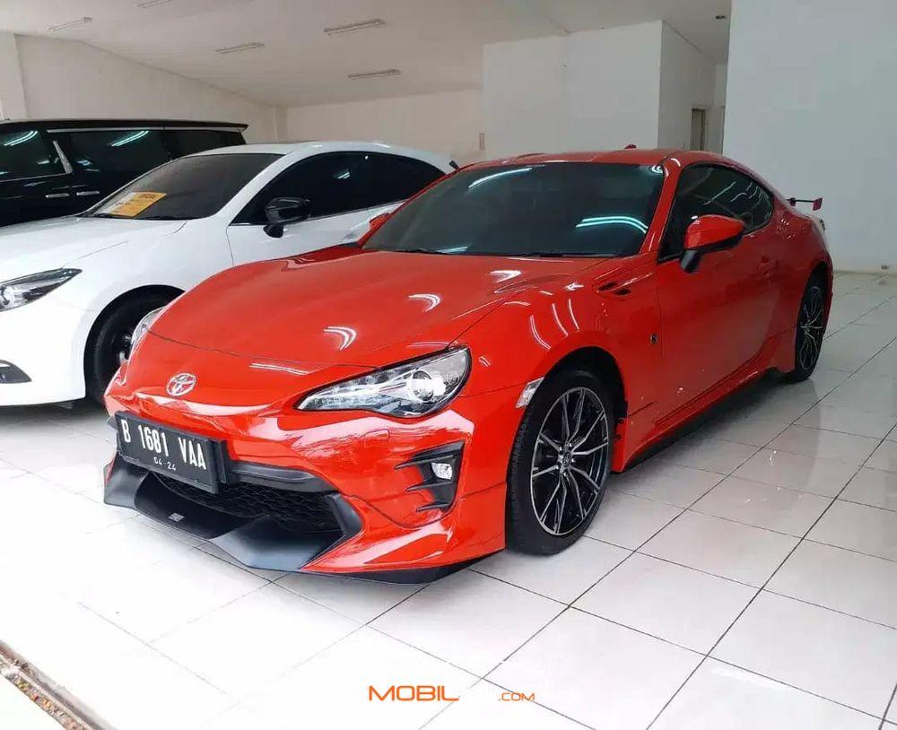 Mobil Toyota 86 2019