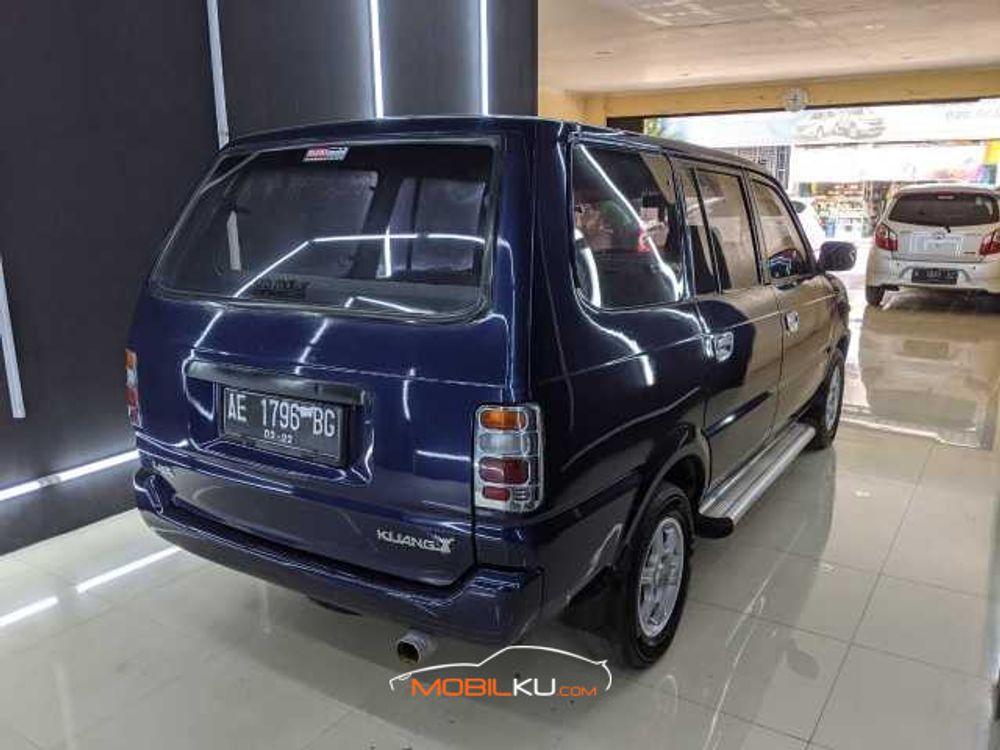Mobil Toyota Kijang 1997