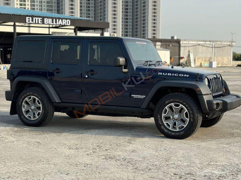 Mobil Jeep Wrangler 2013
