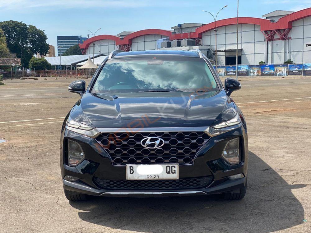 Mobil Hyundai Santa Fe 2018