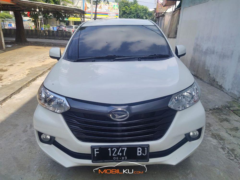 Mobil Daihatsu Xenia 2017