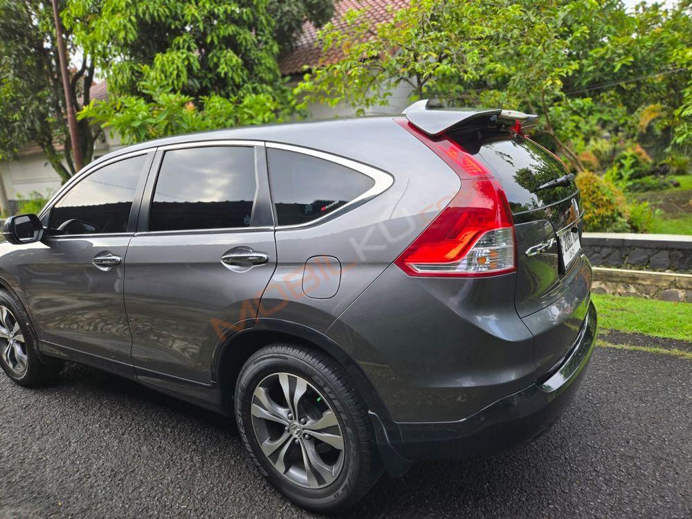 Mobil Honda HR-V 2013