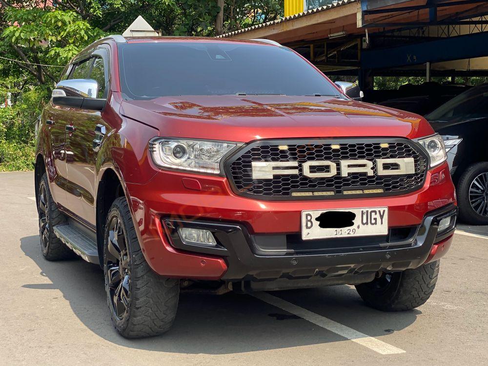 Mobil Ford Everest 2015
