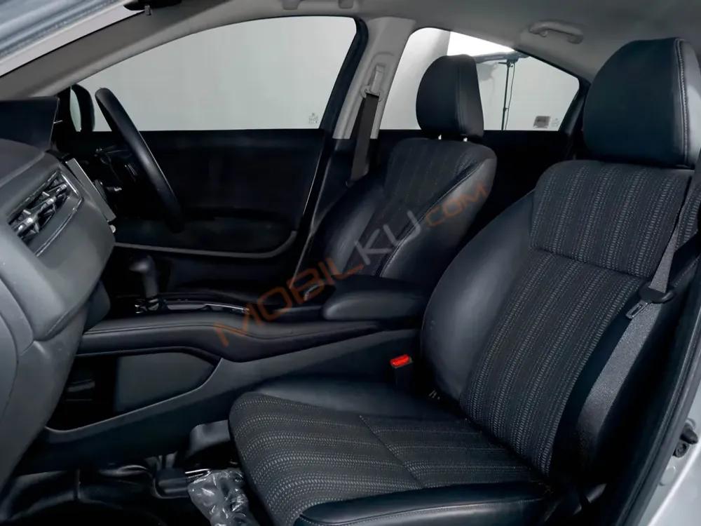 Mobil Honda HR-V 2017