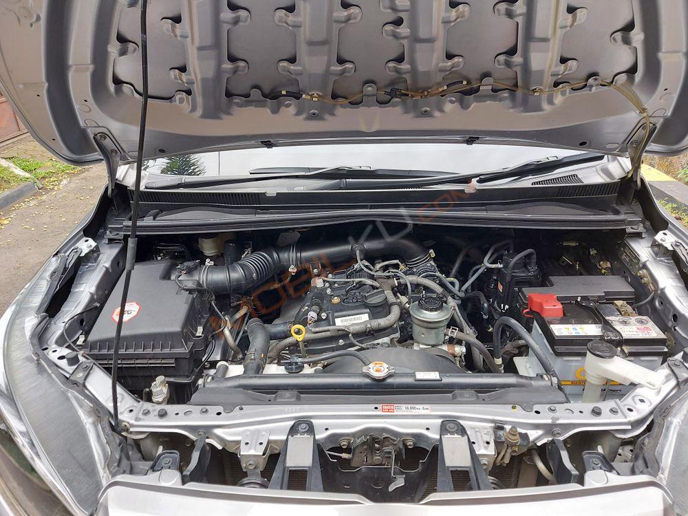 Mobil Toyota Kijang Innova 2017