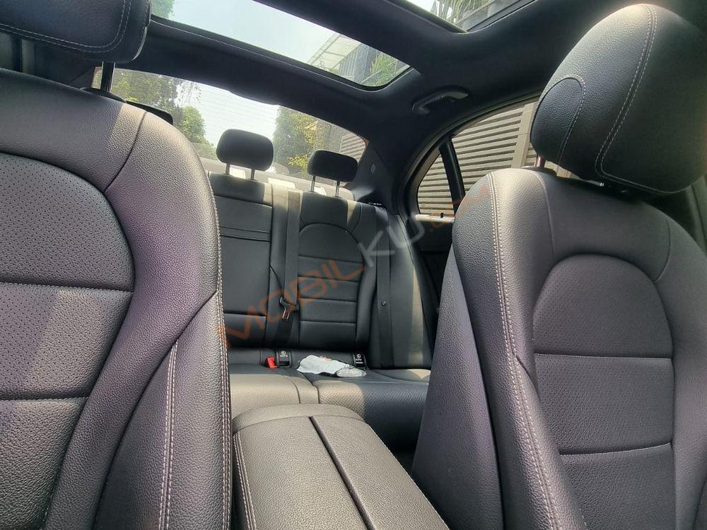 Mobil Mercedes-Benz C-Class 2015