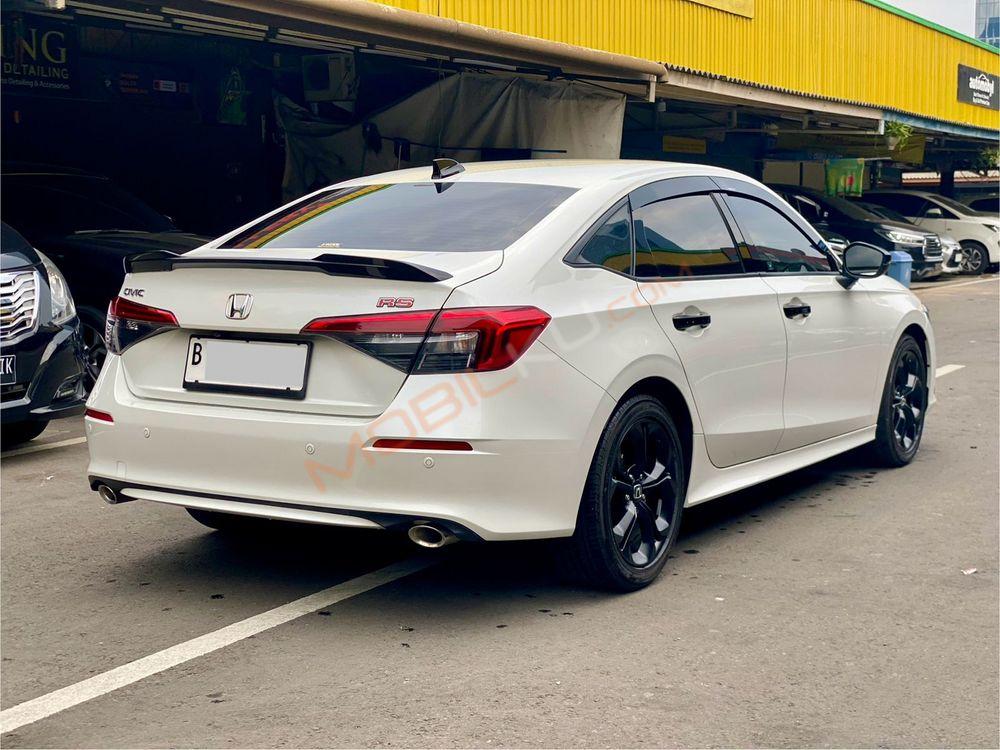 Mobil Honda Civic Sedan 2023