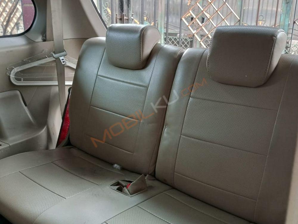 Mobil Toyota Avanza 2014