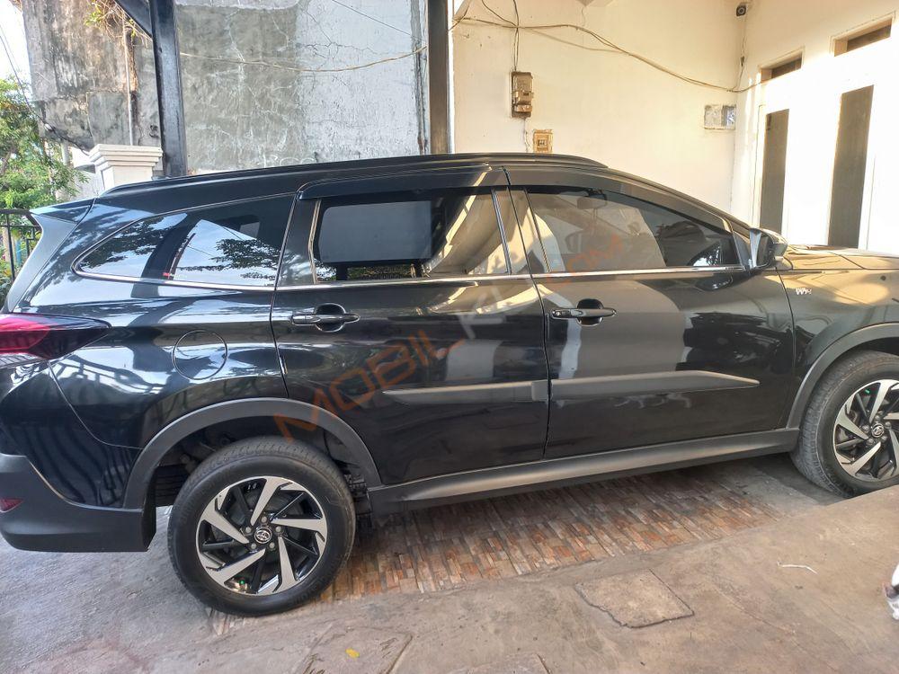 Mobil Toyota Rush 2018