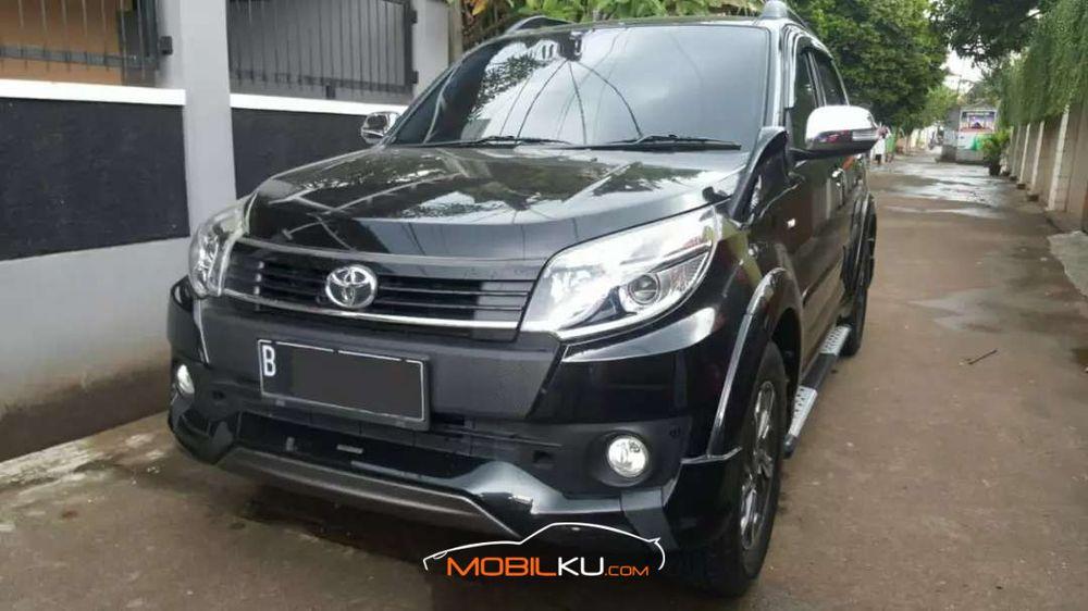 Mobil Toyota Rush 2017