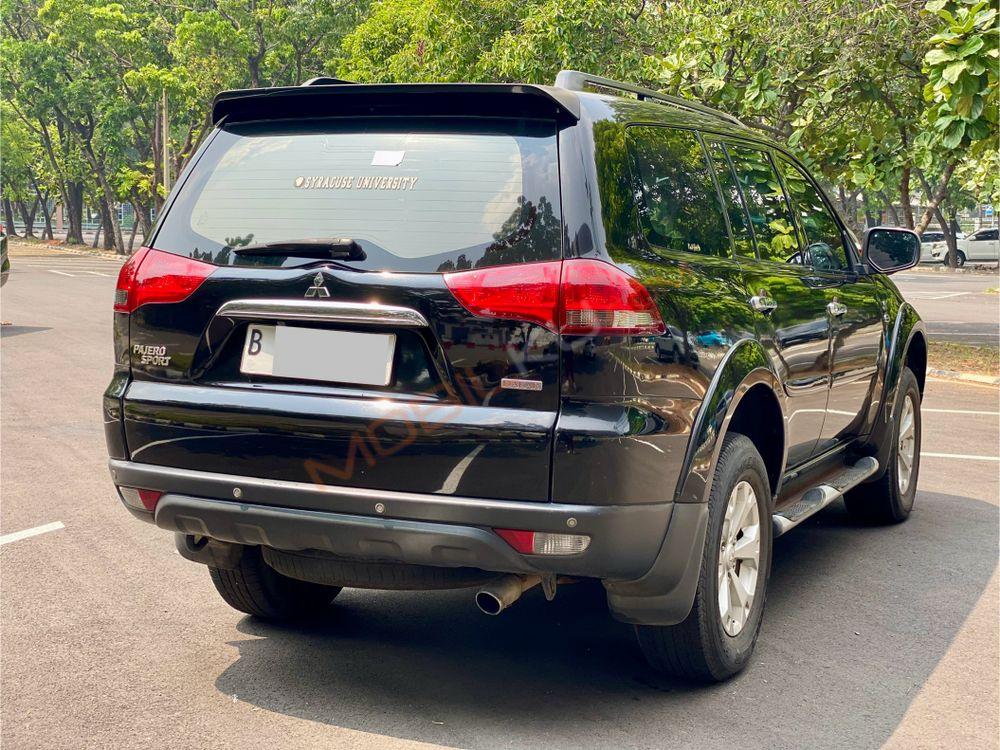 Mobil Mitsubishi Pajero Sport 2013