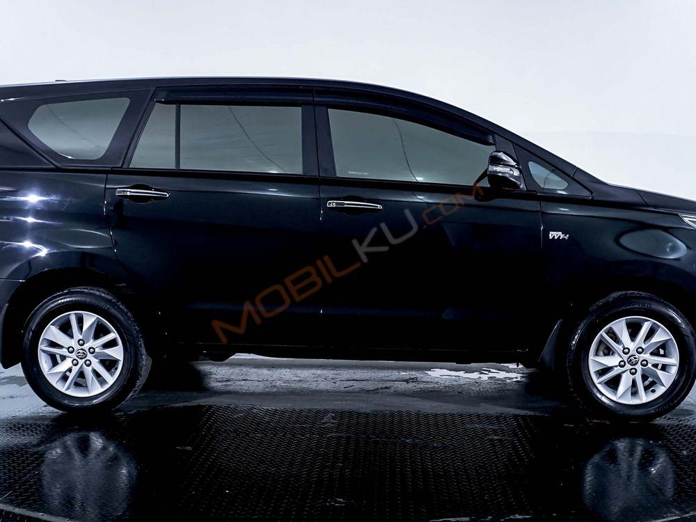 Mobil Toyota Kijang Innova 2019