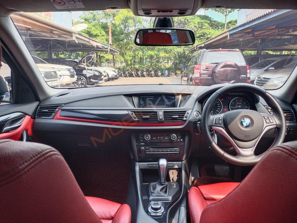 Mobil BMW X1 2015