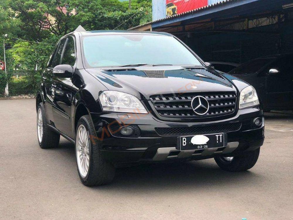 Mobil Mercedes-Benz ML 2006