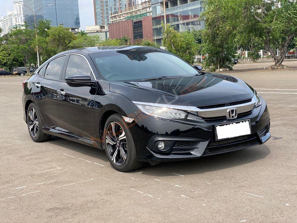 Mobil Honda Civic Sedan 2017