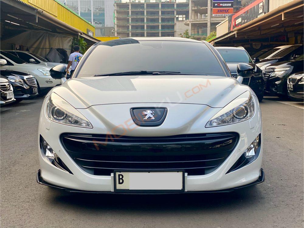 Mobil Peugeot RCZ 2012