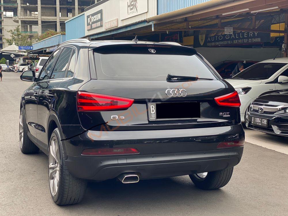 Mobil Audi Q3 2014