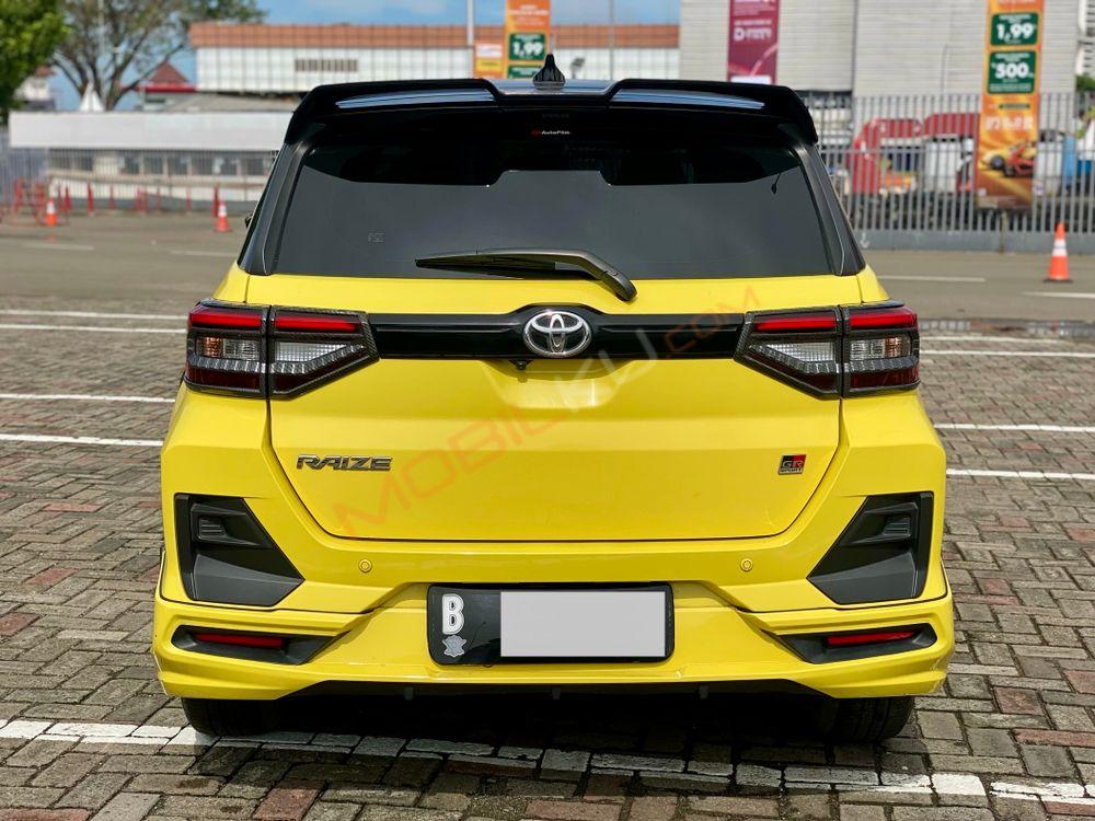 Mobil Toyota Raize 2022