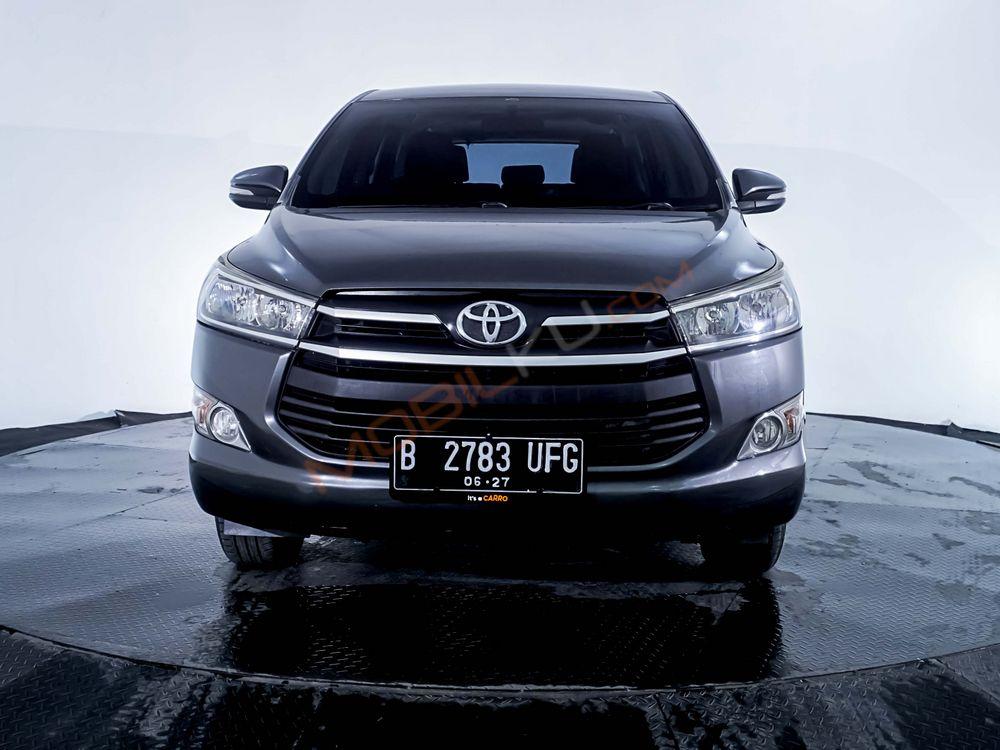 Mobil Toyota Kijang Innova 2017