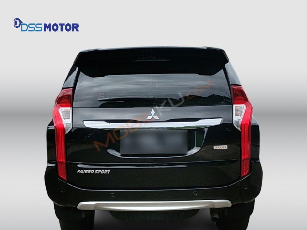 Mobil Mitsubishi Pajero Sport 2020