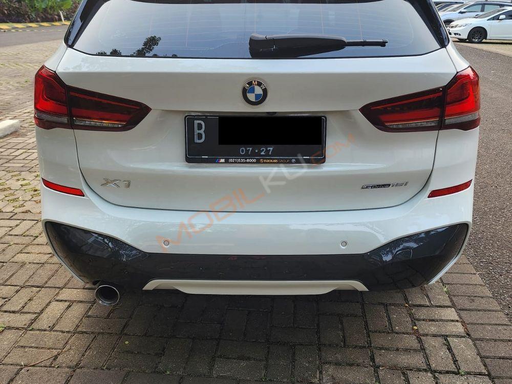 Mobil BMW X1 2022