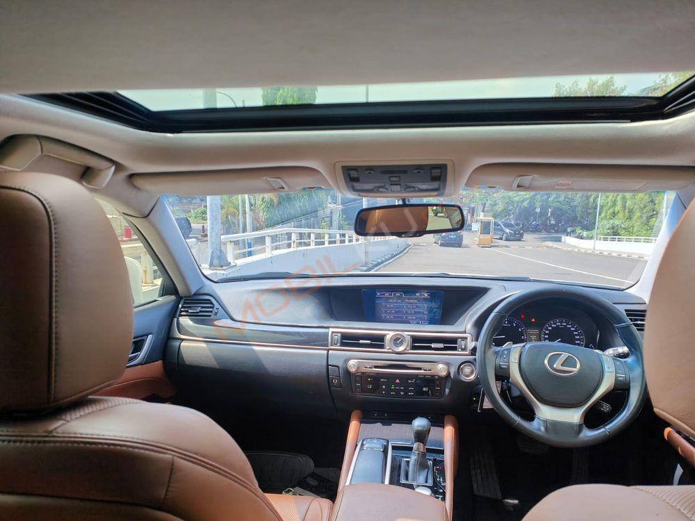 Mobil Lexus GS 2012