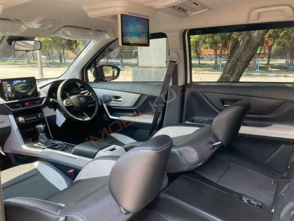 Mobil Toyota Veloz 2022