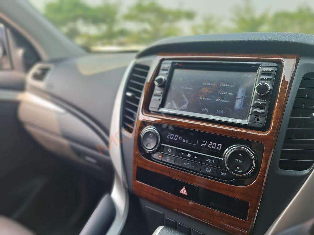 Mobil Mitsubishi Pajero Sport 2016