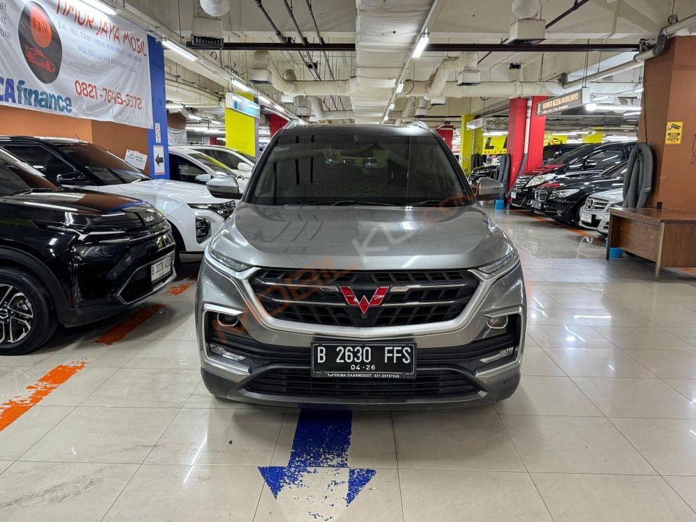 Mobil Wuling Almaz 2021