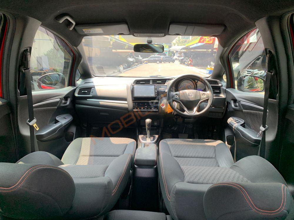Mobil Honda Jazz 2018