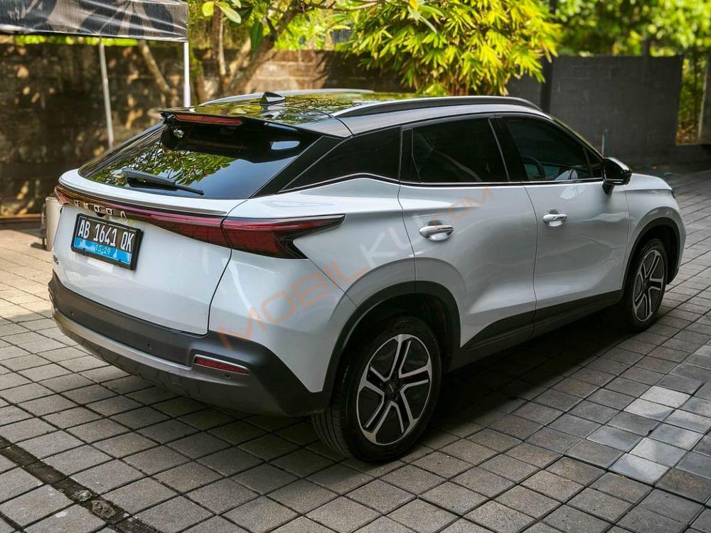 Mobil Chery Omoda E5 2024