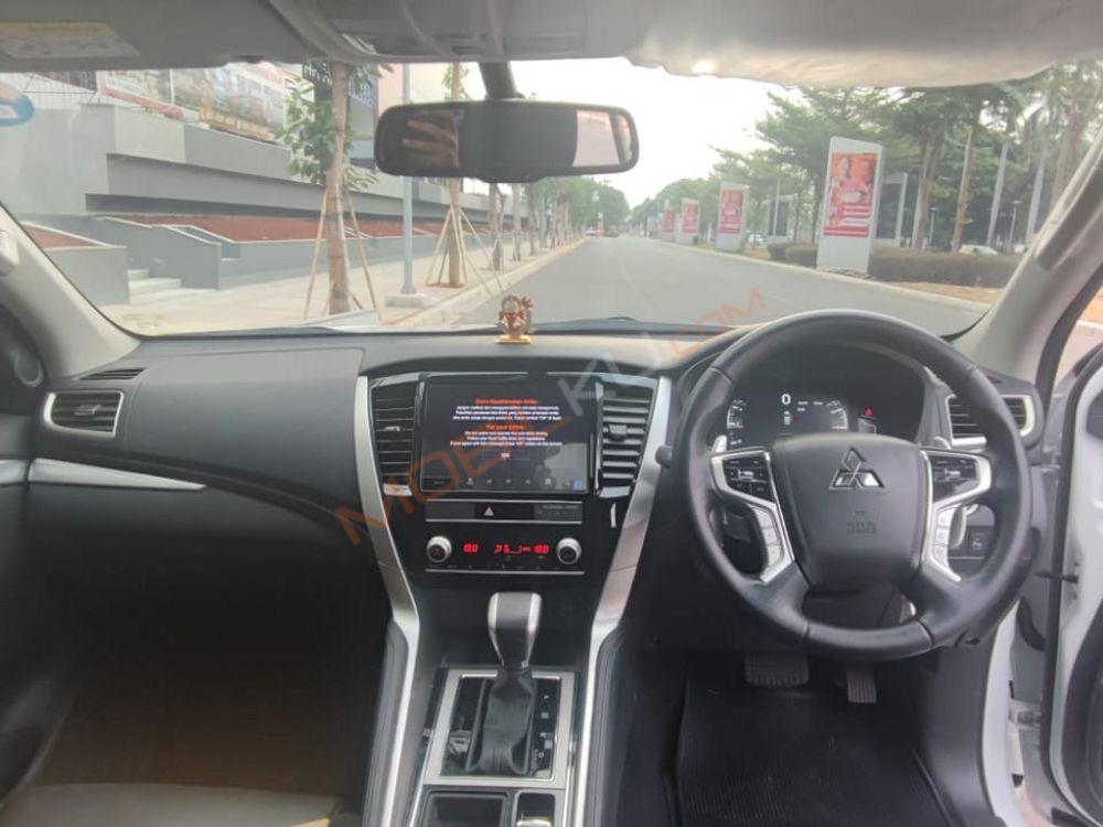 Mobil Mitsubishi Pajero Sport 2021