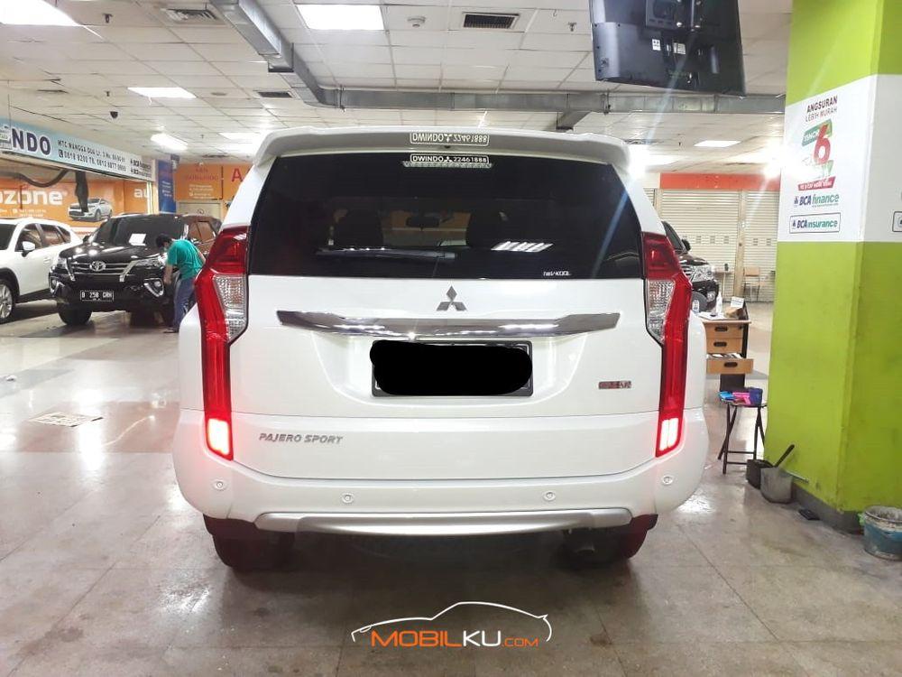 Mobil Mitsubishi Pajero Sport 2018