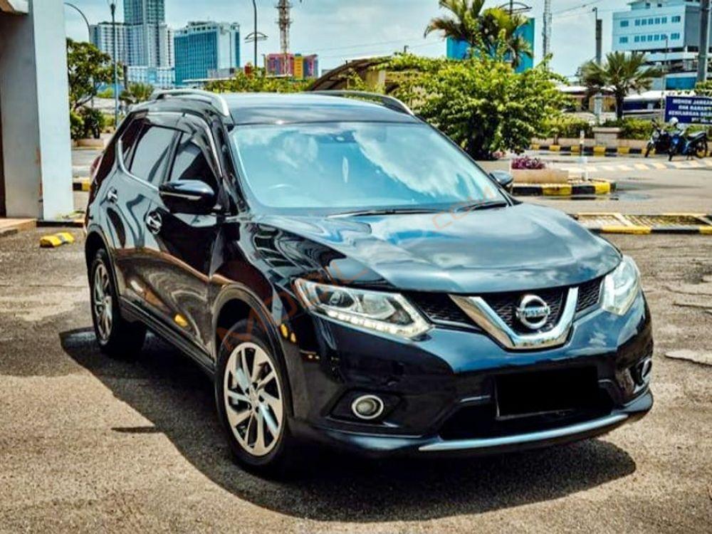 Mobil Nissan X-Trail 2015